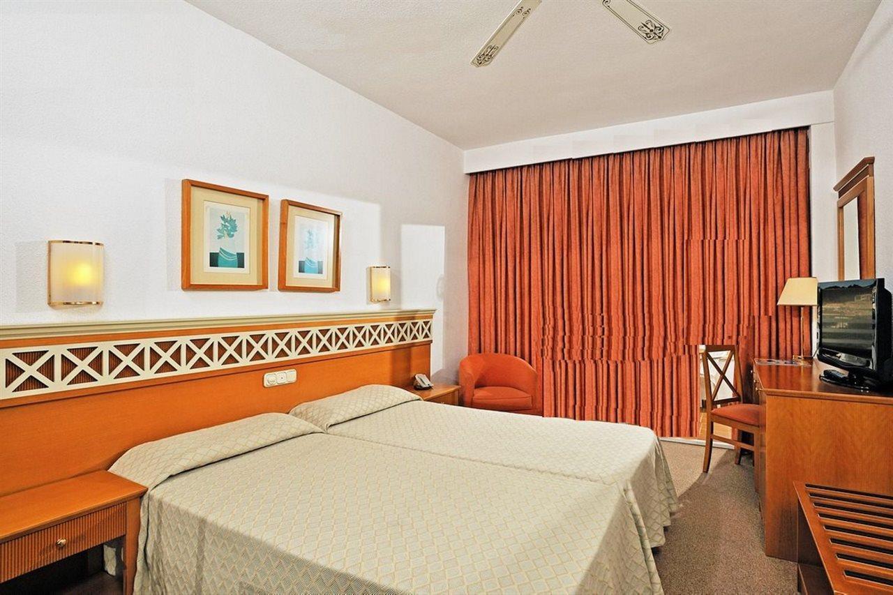 Globales Santa Ponsa Park Hotel ภายนอก รูปภาพ